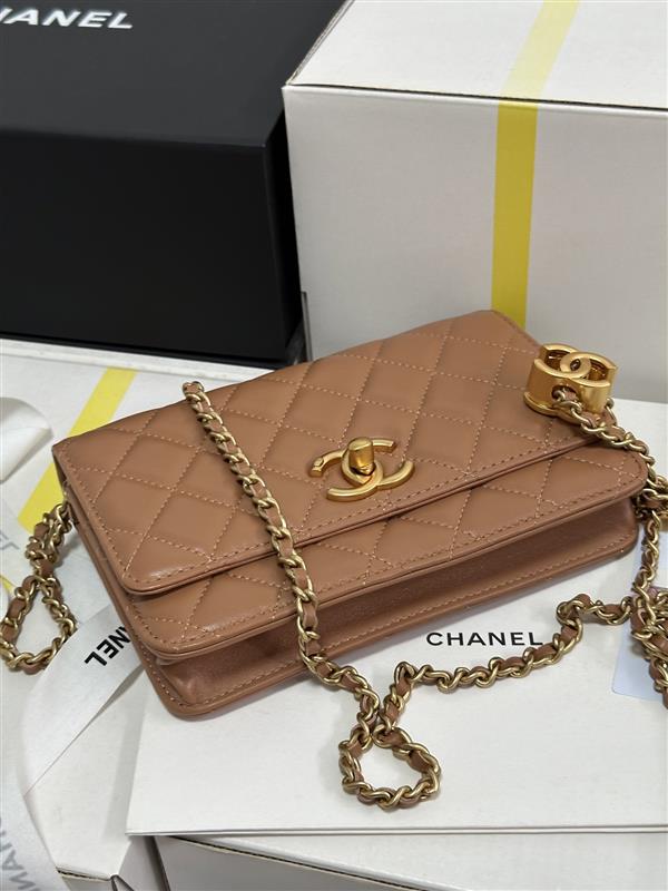 2026127205140525 700